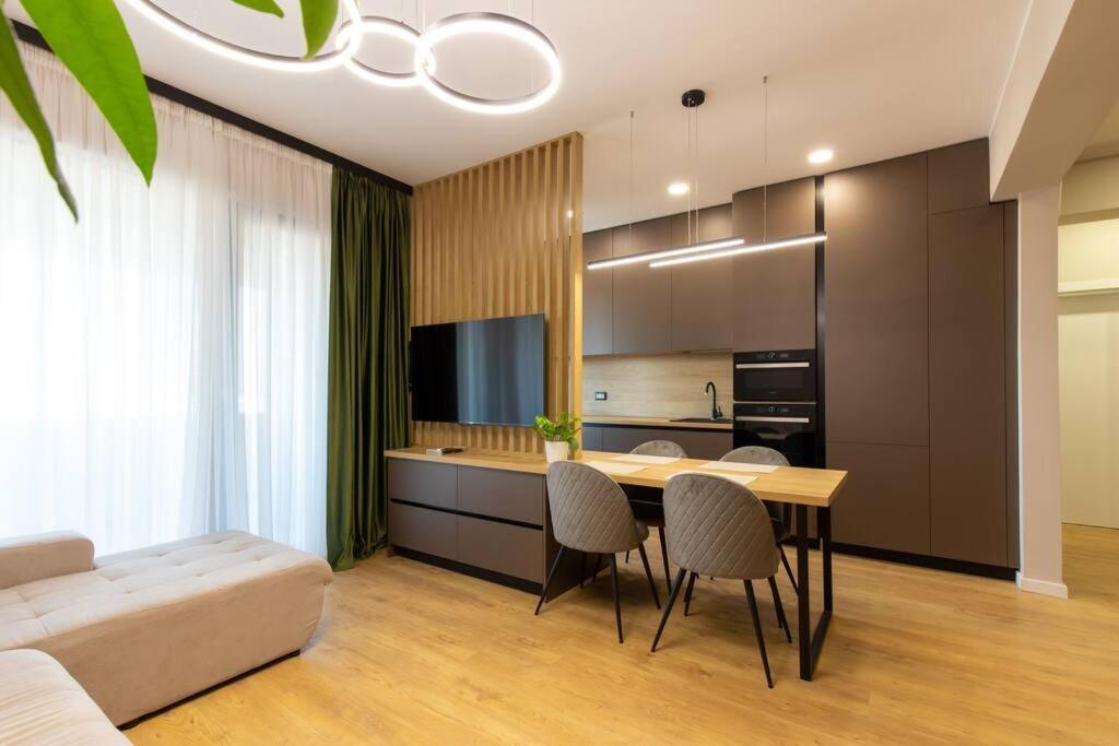 Elegant 2 Bedroom Retreat بوخارست المظهر الخارجي الصورة